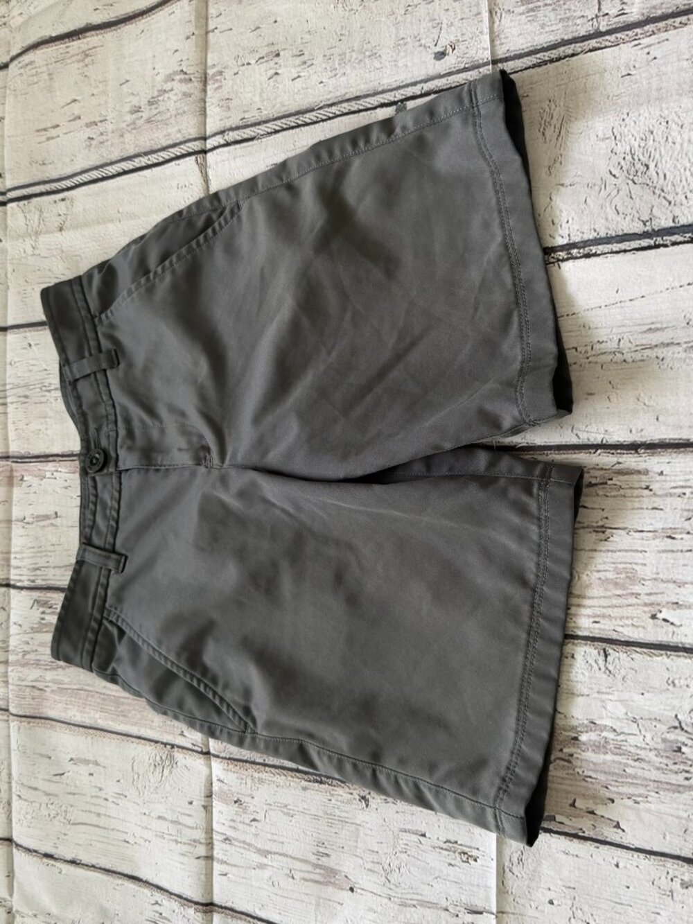 Under Armour boy shorts size 10